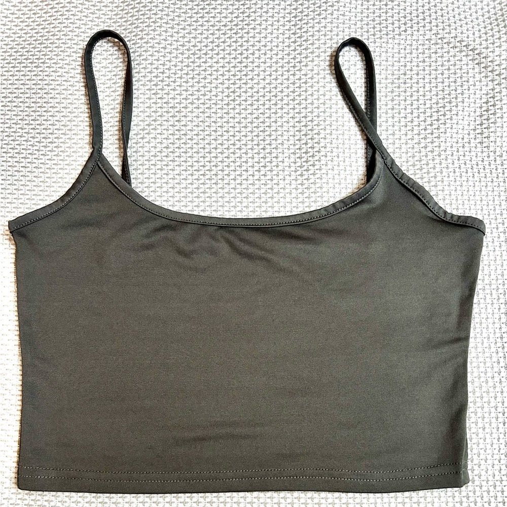 Cropped Grey Tank-top